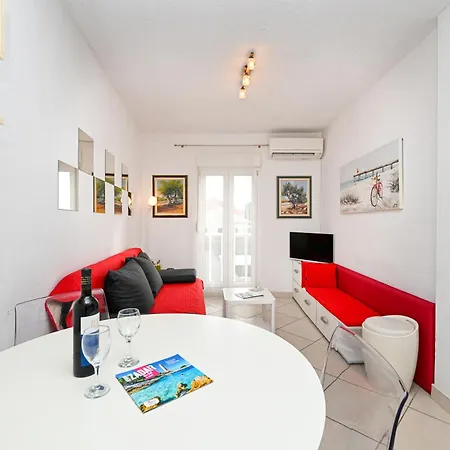 Bazen Apartman Zára