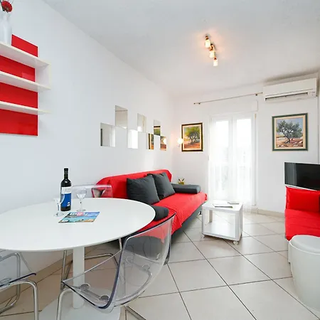 Bazen Apartman Zára